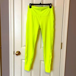 Lululemon Wunder Under tights 28” size 10